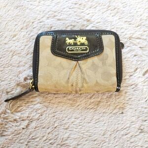 Coach Op Art Madison Lilac Leather Lined zip around small wallet